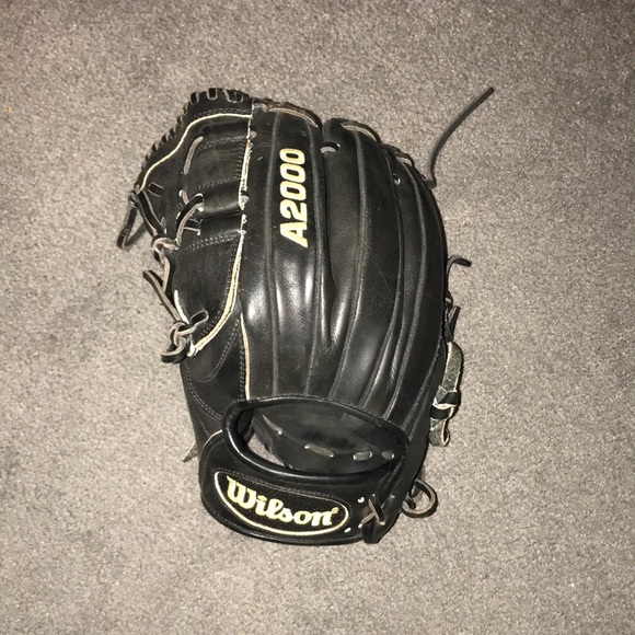 left handed wilson a2000
